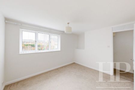 Lytton Drive, Crawley, RH10 - Photo 5