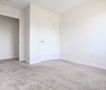 For Lease - 3353 Carding Mill Trail, Oakville, Ontario - Photo 1