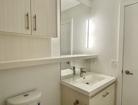 For Lease - 128 Fairview Mall Drive Unit# 901, Toronto, Ontario - Photo 2