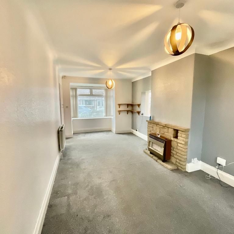 2 bedroom semi-detached house to rent - Photo 1