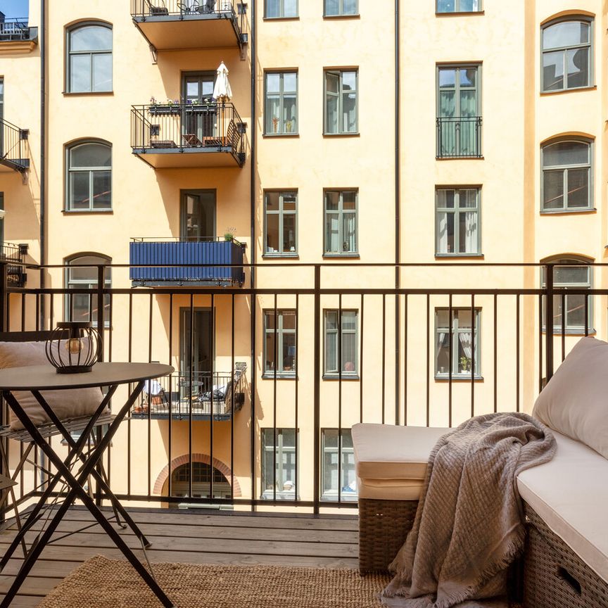 Surbrunnsgatan, Stockholm - Photo 1