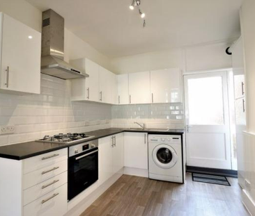 4 bedroom terraced house to rent - Photo 6