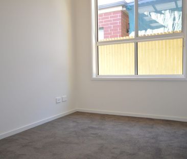 Welcome to 1B Comley Street, Brighton - A stunning family home that... - Photo 5