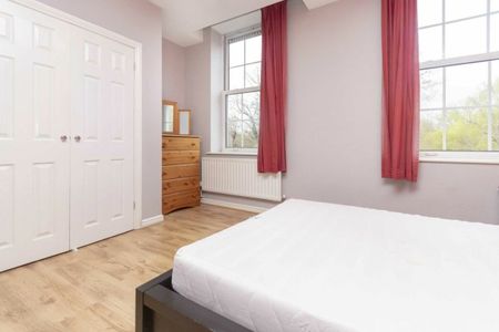 Greenview Close, W3, London - Photo 3