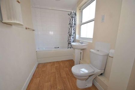 Holden Close, Braintree, CM7 - Photo 4