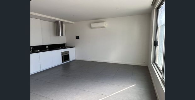 The Orchid: Convenient and Spacious One Bedroom Apartment! - Photo 1