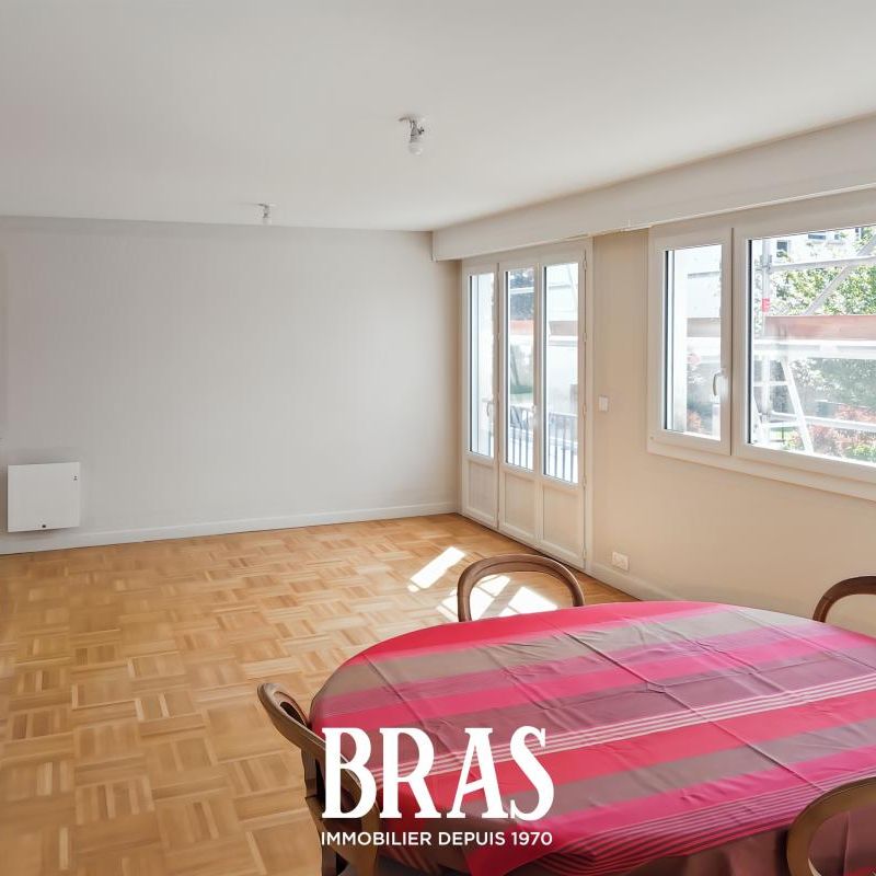 Location Appartement 3 pièces Meublé 77m² VANNES 56000 - Photo 1
