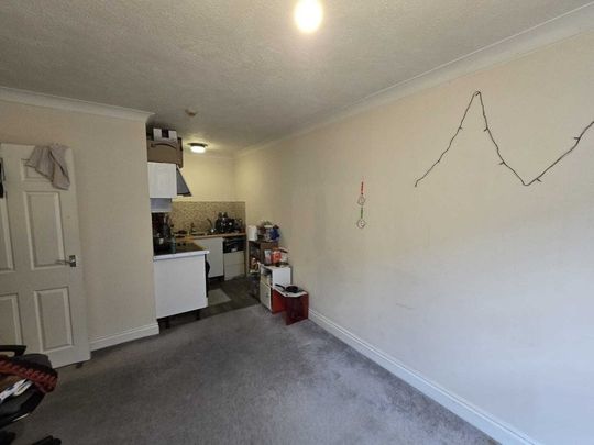 Western Road, Brighton - Photo 1