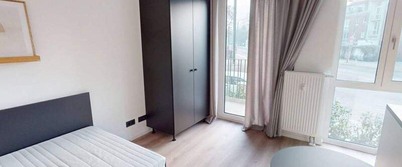 Komfort und Wohlfühlgarantie: Ihr neues Single-Apartment mit geschmackvoller Möblierung, EBK und BALKON direkt an der Spree - Foto 1