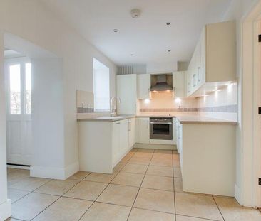 3 bedroom terraced house to rent - Photo 6