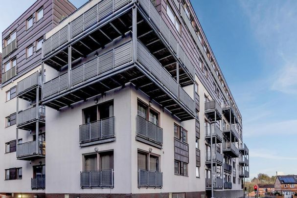 2 bedroom flat to rent - Photo 1