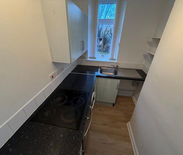 Elmvale Row, Springburn | £695 Monthly - Photo 2