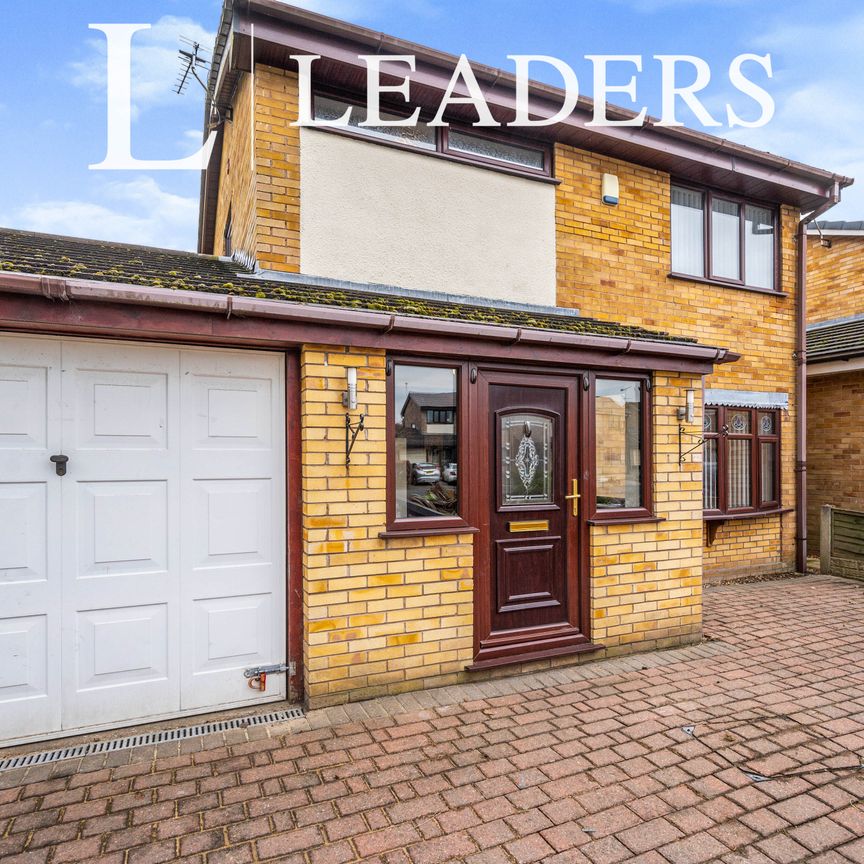 3 bedroom house to rent Turnberry, Skelmersdale, WN8 - Photo 1