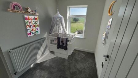 4 bedroom property to rent - Photo 3