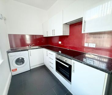 2 bed flat to rent in Pembroke Road, Bootle, L20 - Photo 1