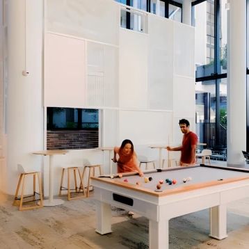 Studio Long Internal - Photo 1