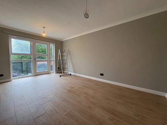 2 Bed Flat, Parkside Crescent, N7 - Photo 1