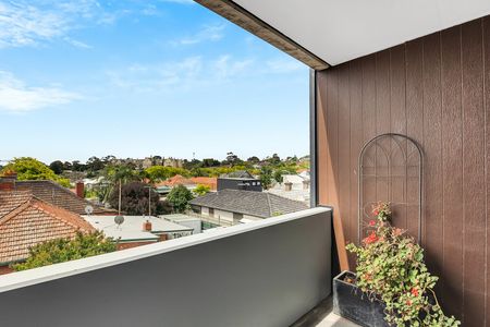 205/66 St Georges Road, Northcote VIC 3070 - Photo 4