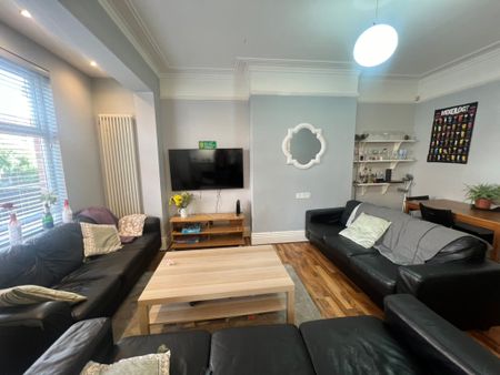 Estcourt Terrace - Photo 3