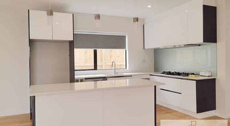 4 Bedrooms, 2.5 bathrooms Pakuranga - Photo 3