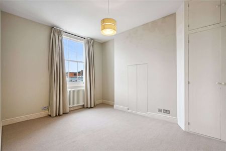 An elegant & beautifully presented five bedroom Victorian house - Photo 2