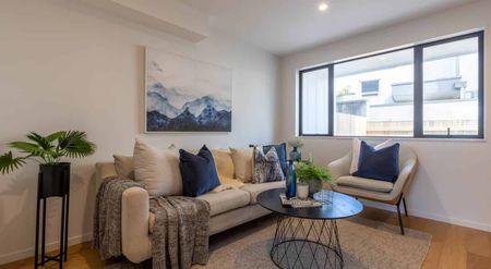 Bays Lifestyle with City Convenience - Photo 3