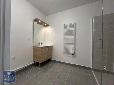 Appartement à louer 3 pièces 65.6m² - Photo 2