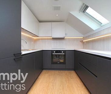 2 Bed property for rent - Photo 2