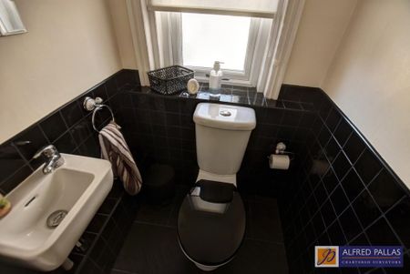 3 bedroom terraced house to rent - Photo 5