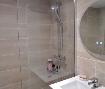 Location Appartement 1 pièce 25m² CASSIS 13260 - Photo 2