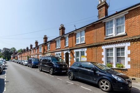 Springfield Road, Guildford, GU1 - Photo 2