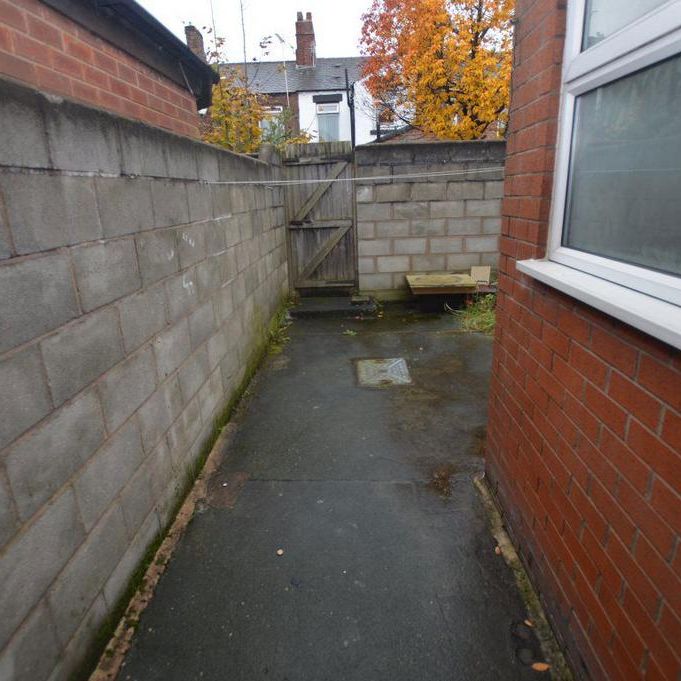2 bedroom terraced house to rent - Photo 1