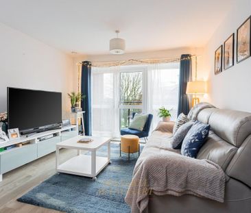 2 bedroom flat to rent - Photo 2