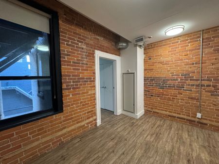 For Lease - 2870 Dundas Street Unit# 213, Toronto, Ontario - Photo 4