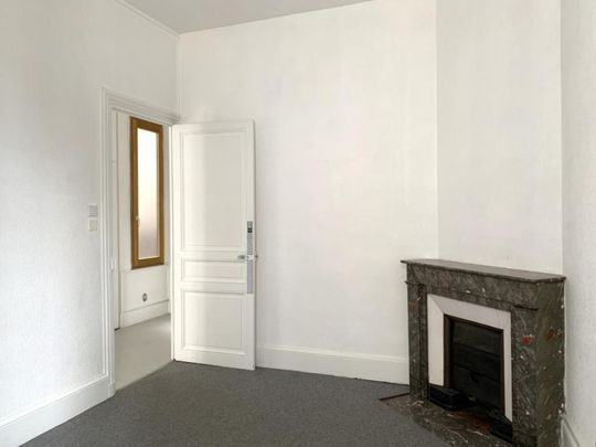 APPARTEMENT T2 A LOUER A ROANNE - CENTRE VILLE - Photo 1