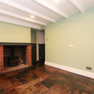 1 bedroom detached house to rent - Photo 3