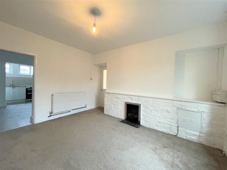 2 bedroom semi-detached house to rent - Photo 2