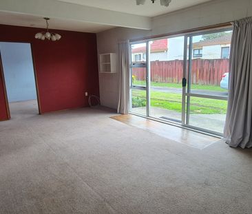 Two-bedroom unit available for rent in a prime location - Photo 1