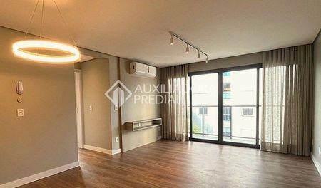 Apartamento com 2 quartos e 87m² para alugar em Rio Branco, Porto Alegre. - Photo 2