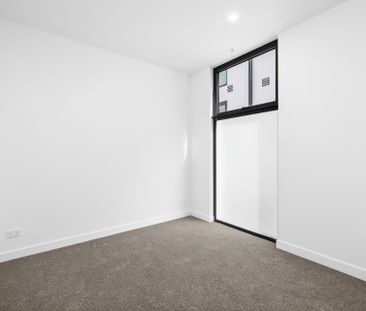 Luxury Three-Storey Townhouse in the Heart of McKinnon Secondary Co... - Photo 4