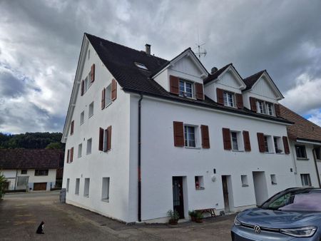 Un bâtiment nouvellement isolé avec accès direct - Photo 2