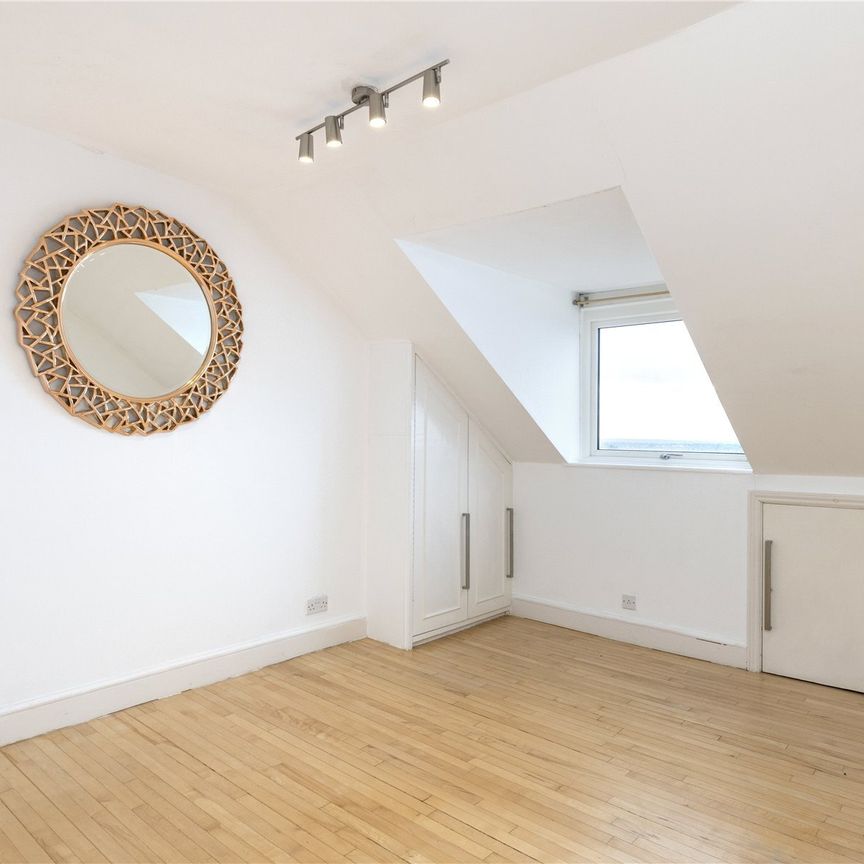 Richmond Hill, Richmond, TW10 flat to rent - Photo 1