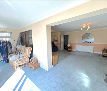 4 bedroom detached house to rent - Photo 2