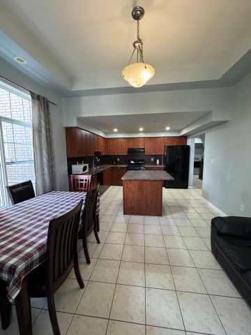 For Lease - 52 Commuter Drive, Brampton, Ontario - Photo 2