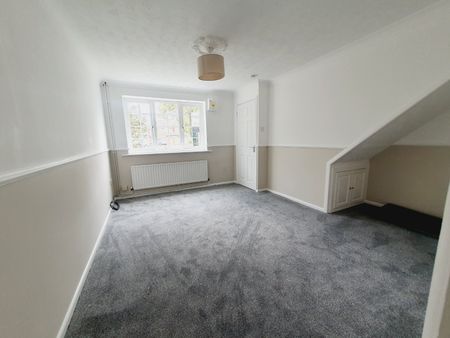 2 bedroom terraced house to rent - Photo 4