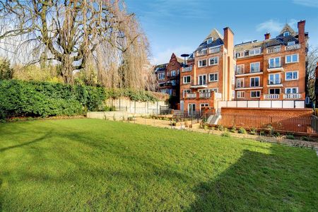 Fitzjohns Avenue, Hampstead, London - Photo 3