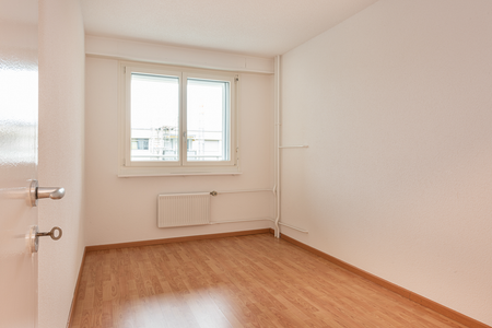 MODERNE UND HELLE WOHNUNG ZU VERMIETEN - Photo 5