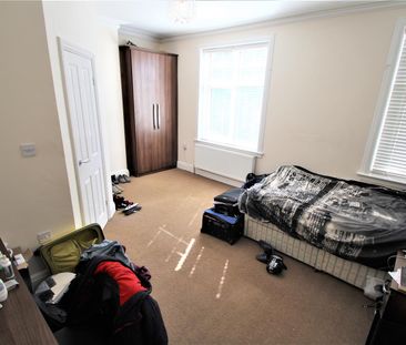 St Michaels Villas, Headingley, LS6 3AF, Leeds - Photo 1
