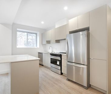 1 Bedroom - 3440 Avenue Ridgewood, Montréal - Photo 1