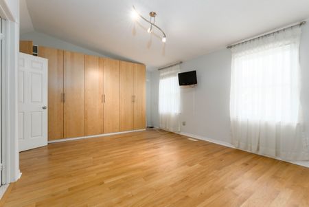 For Lease - 96 Confederation Way, Markham, Ontario - Photo 5